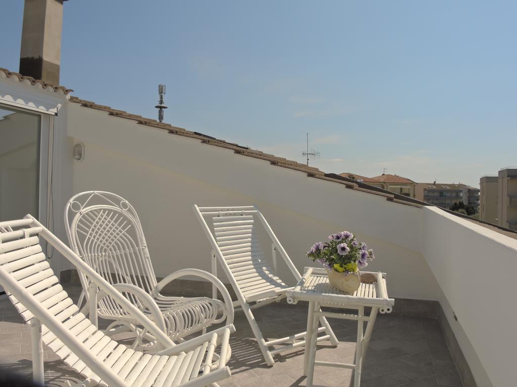 Holiday Alghero Apartamento Exterior foto